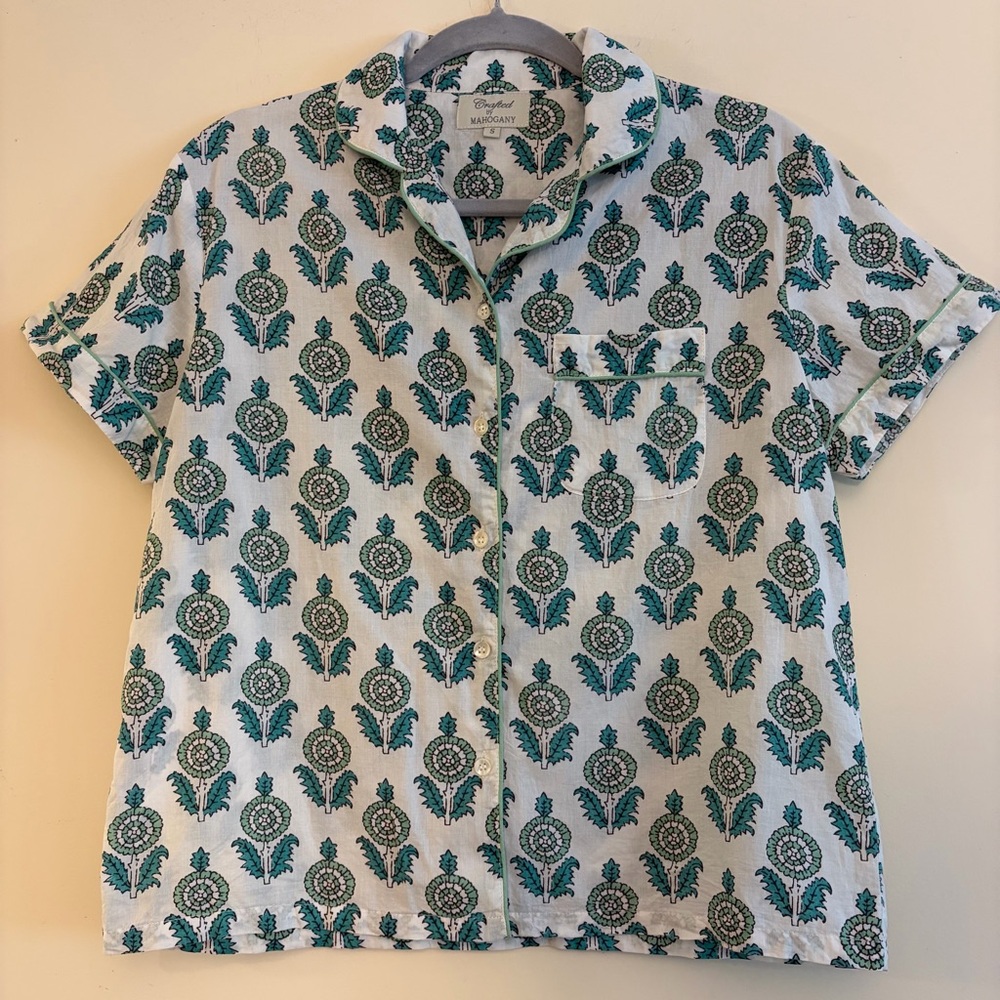 Crafted by Mahogany Green and Cream Patterned Pajama Button Down Shirt,‎ S